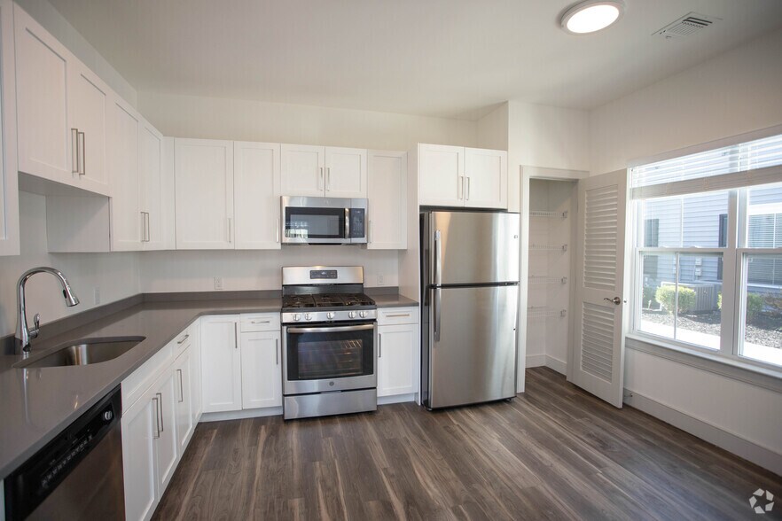 Westbrook Green 55+ 5300 Westbrook Blvd East Islip NY 11730