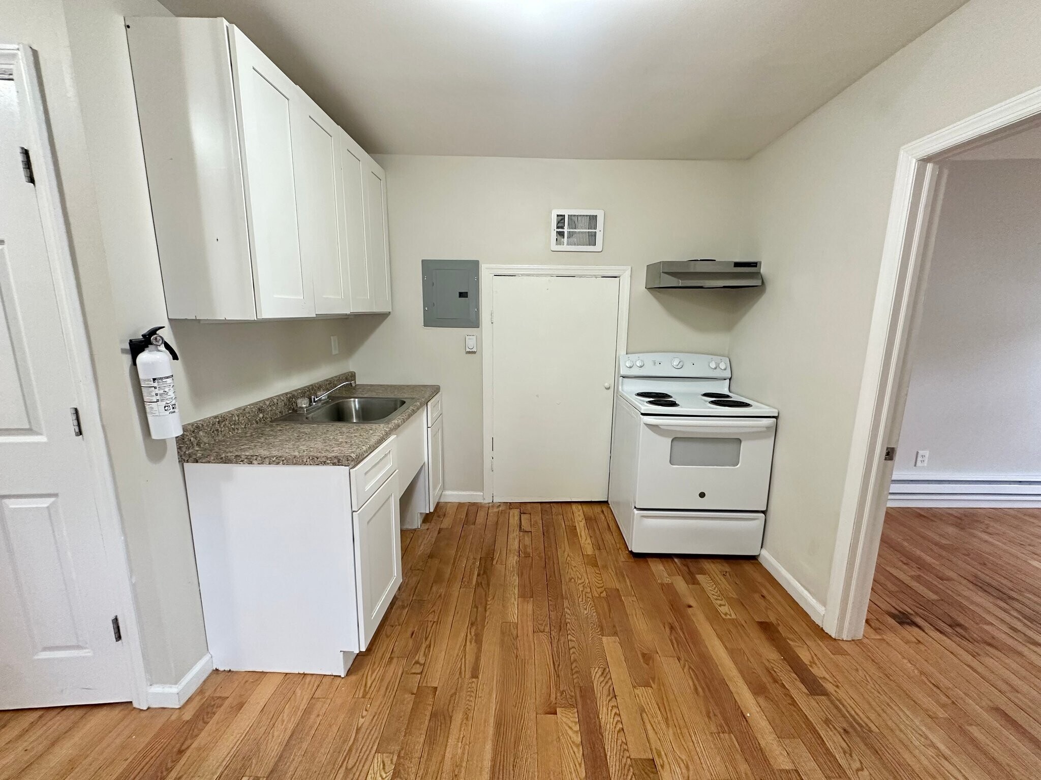 Building Photo - 86 Stuyvesant Ave.