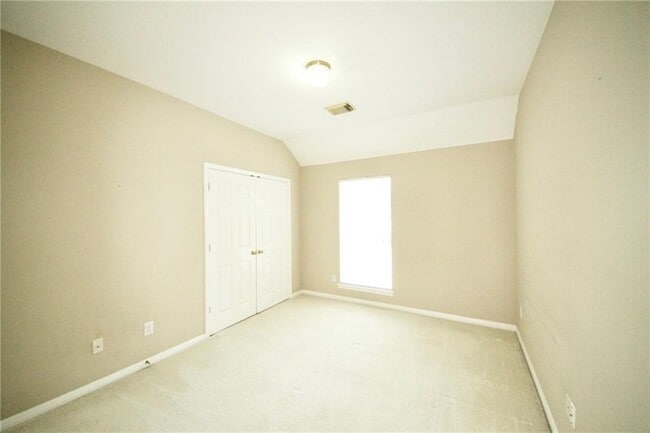 Building Photo - 7222 Ellaview Ln