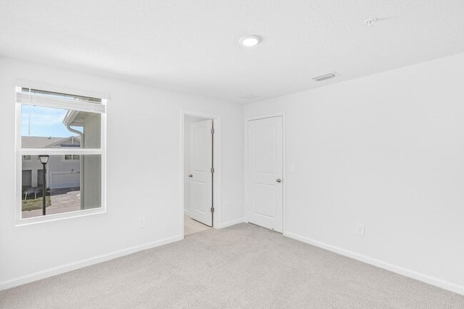 Building Photo - 621 Salisbury Cir