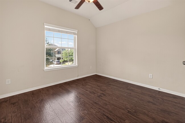 Building Photo - 24914 Diamond Ranch Dr