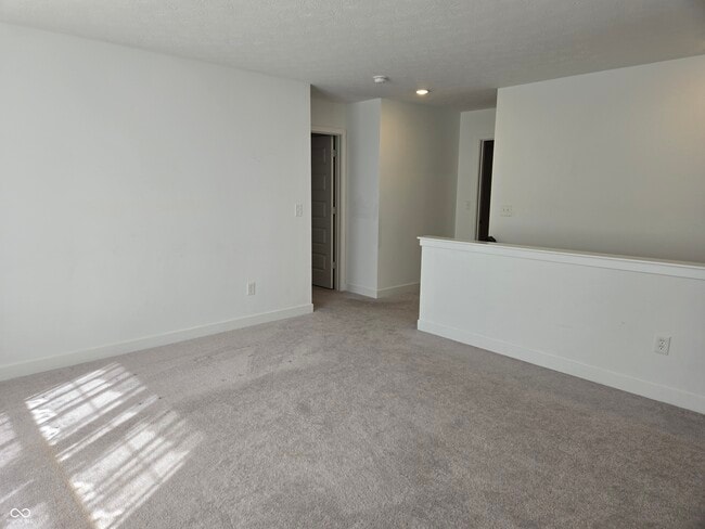 Building Photo - 5128 Summerton St