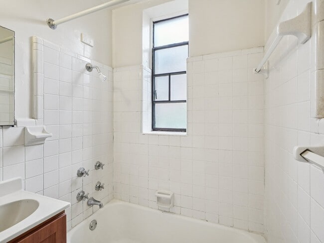 Floorplan - Cameron Court Apartments