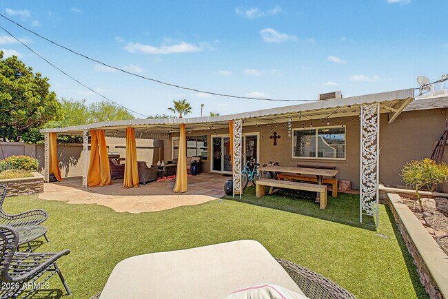 Building Photo - 4718 N 77th Pl