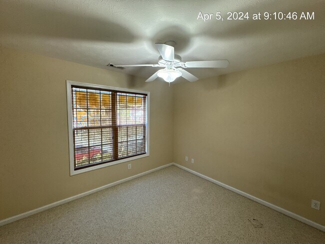 Building Photo - 1311 Saltwell Pl