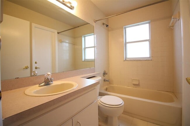 Building Photo - 3002 Chasewood Dr
