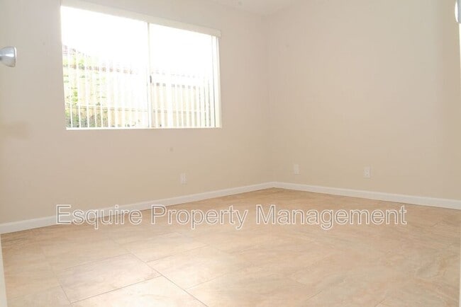 Building Photo - 23B LEMON DR.