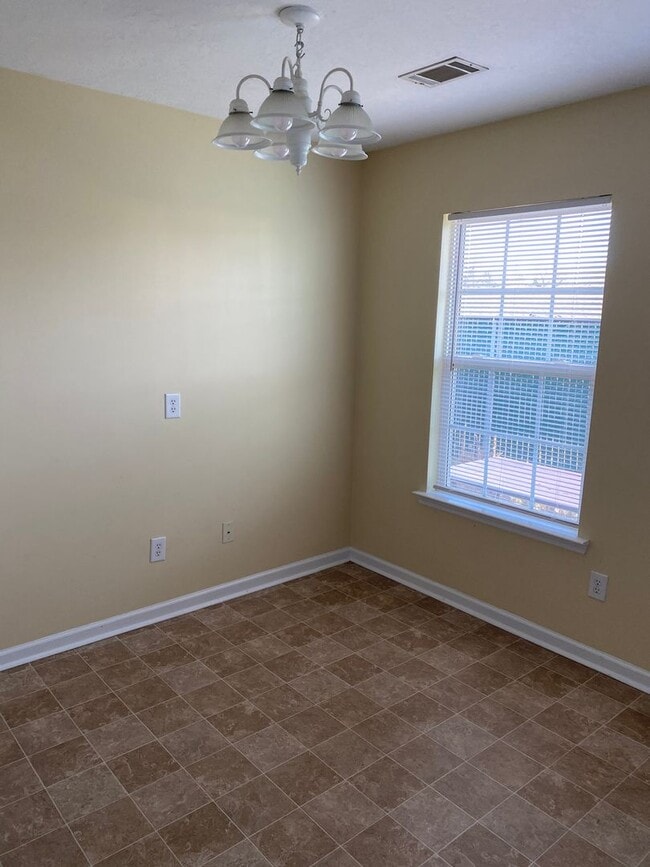 Building Photo - 441 Flowing Creek Dr
