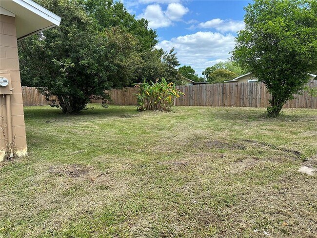 Building Photo - 1343 Croyle Dr