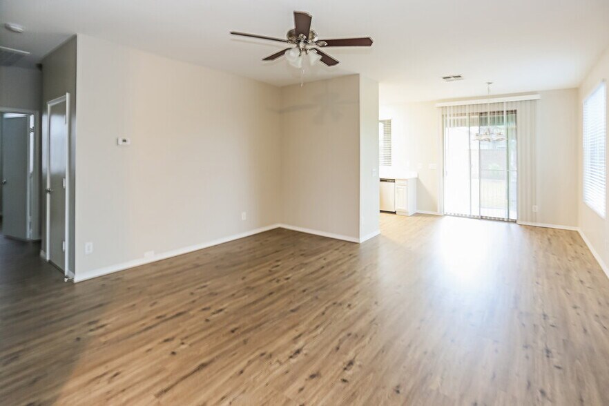 Building Photo - 3139 W Pollack St