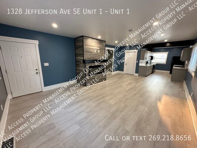 Building Photo - 1328 Jefferson Ave SE