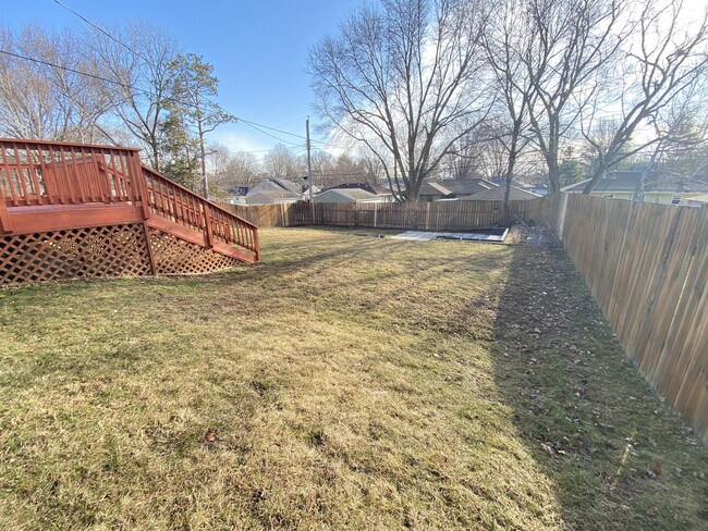 Building Photo - 2512 18th Ave NW