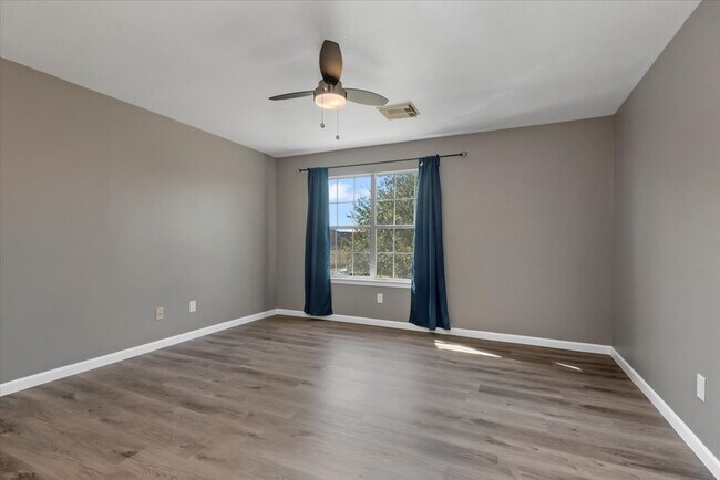 Building Photo - 1518 Weiland Manor Ln