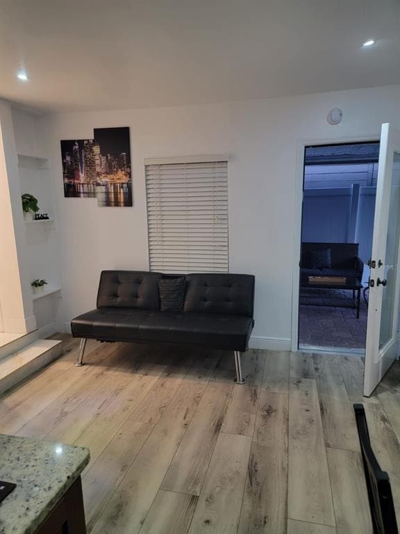 Building Photo - 2302 Rochelle Ave