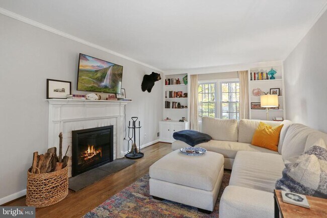 Building Photo - 4848 Red Fox Dr