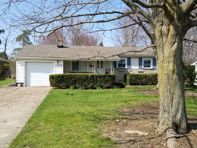 Primary Photo - 3808 Cumberland