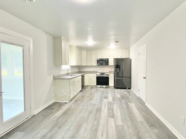 Building Photo - 701 Whitney Ct