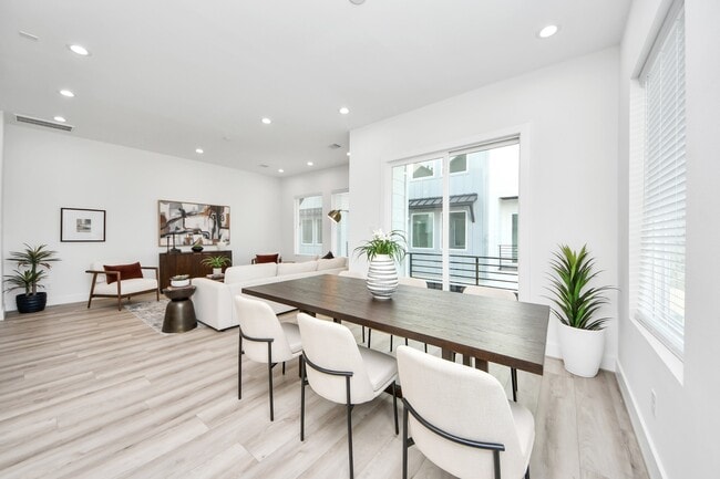 Building Photo - 7727 Hammerly Blvd