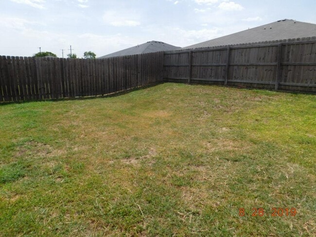 Building Photo - 1202 Cavalry Ln