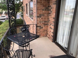 Building Photo - 9375 Landings Ln