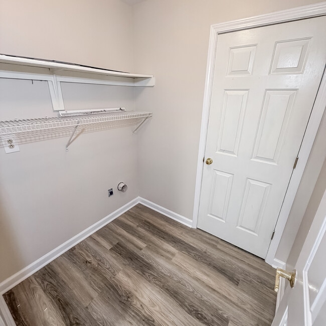 Building Photo - 2903 Cedar Creek Rd