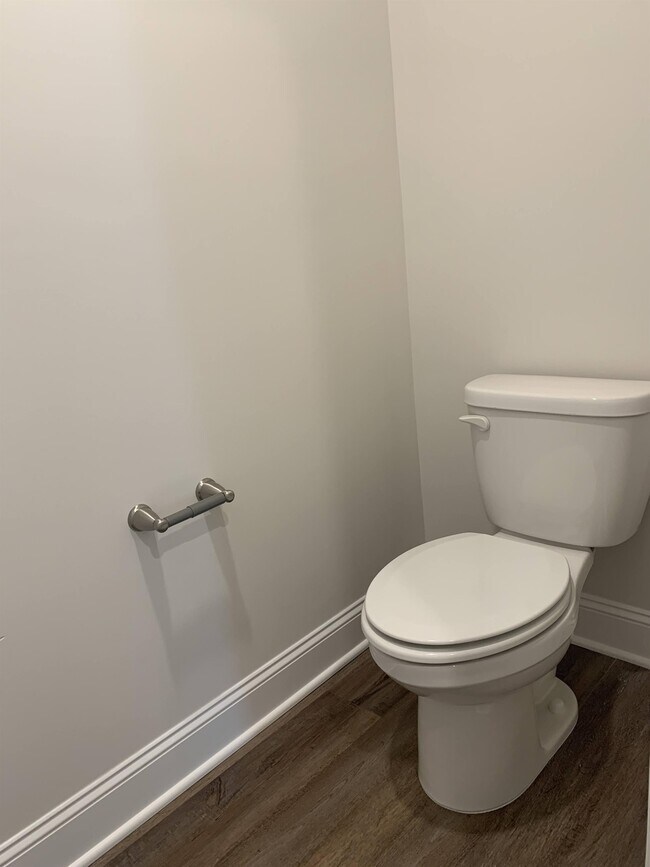 Building Photo - 6927 Eddy Point Ln