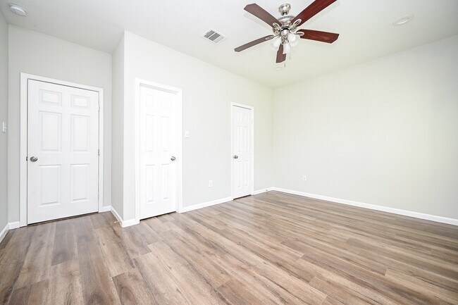Building Photo - 4632 Galesburg St