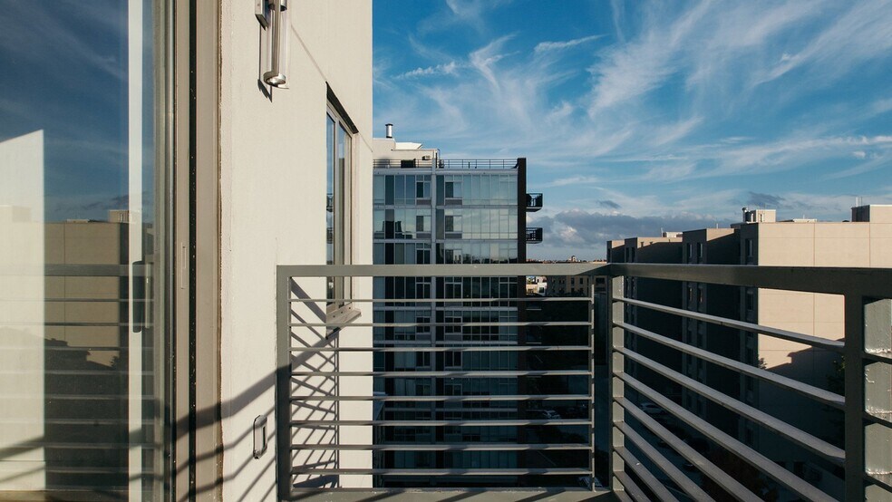 Building Photo - 876 Bergen St