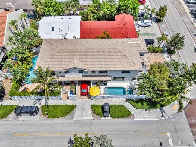Building Photo - 4601 Bougainvilla Dr