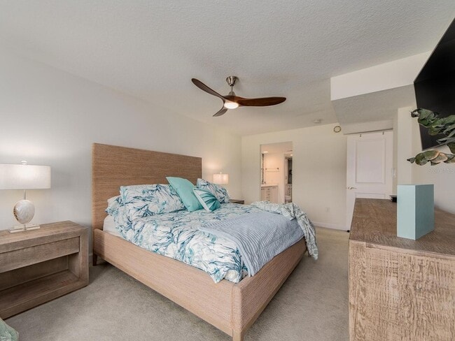 Building Photo - 240 Sand Key Estates Dr