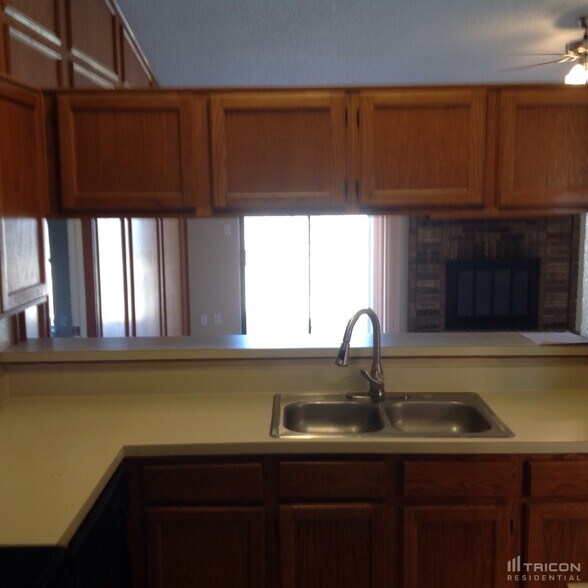 Building Photo - 6211 Valley Forge Ct