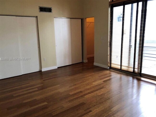 Building Photo - 3089 NE 183rd Ln