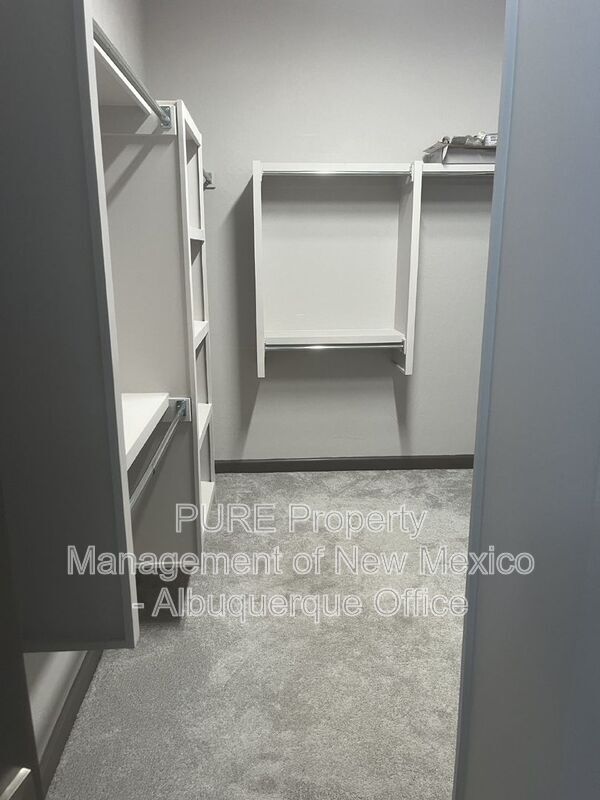 Building Photo - 5913 Witkin St SE