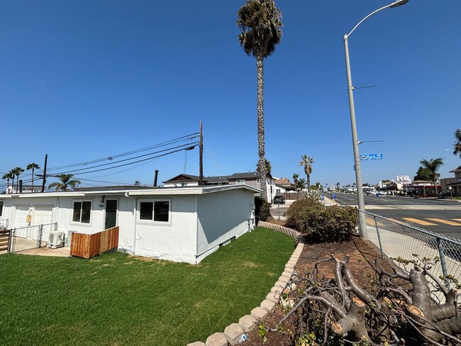 Building Photo - Beautiful 2 bedrooms duplex in Imperial Beach