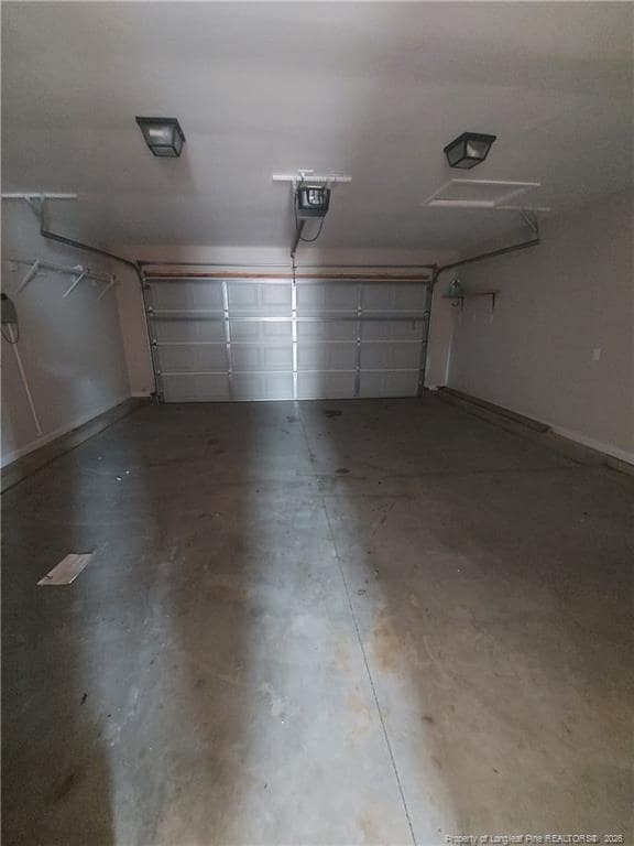 Building Photo - 273 St George Dr