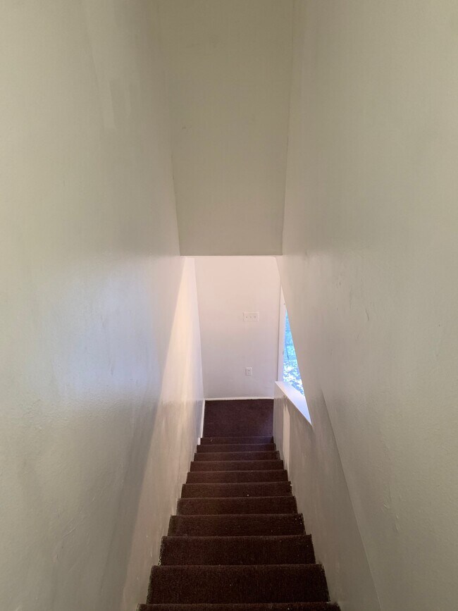 Building Photo - 5453 NW 169th Terrace