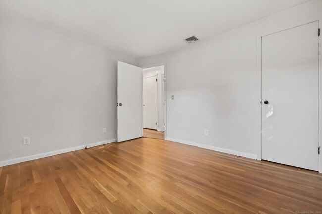 Building Photo - 3 Wynne Rd