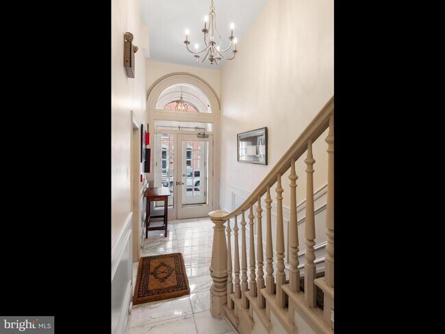 Building Photo - 2122 Spruce St