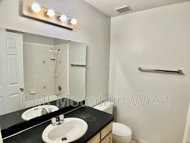 Building Photo - 130 W 1225 N