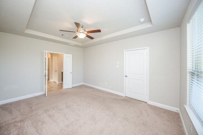 Building Photo - 16103 Devils River Ct