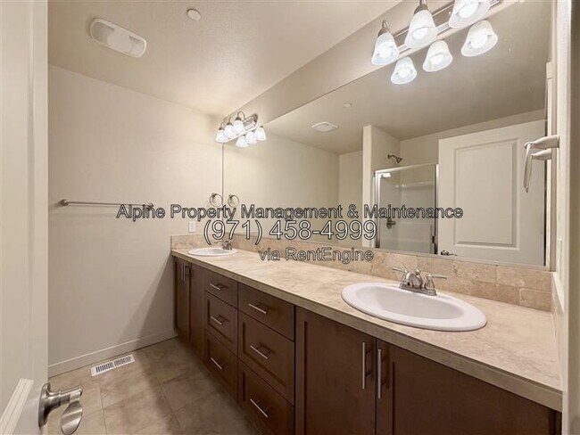 Building Photo - 29024 SW Costa Cir E
