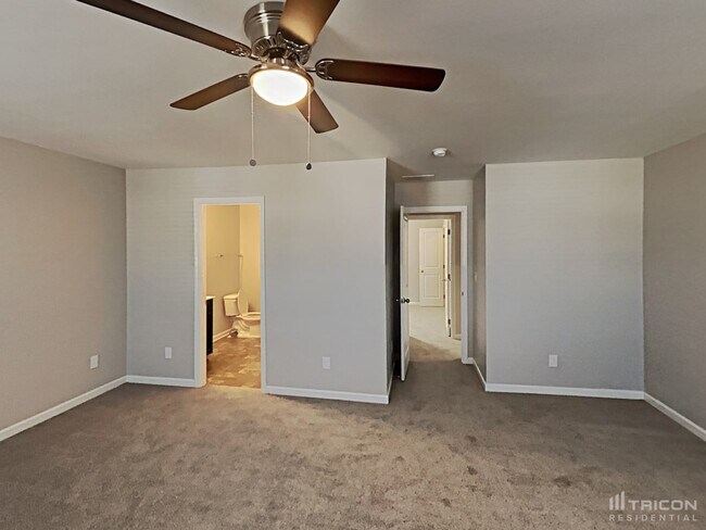 Building Photo - 1081 Hidden Meadow Rd