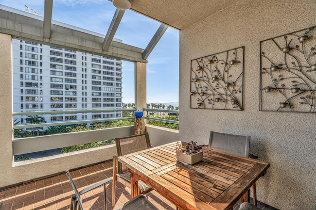 Building Photo - 140 Ocean Park Blvd