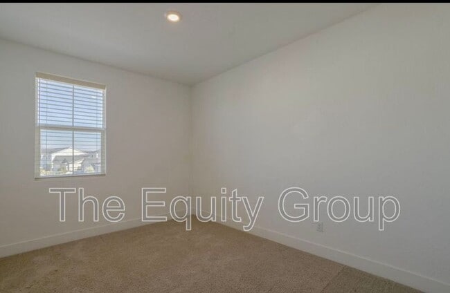 Building Photo - 145 E Taylor Ave