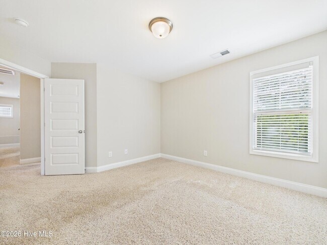 Building Photo - 478 Atwood Dr