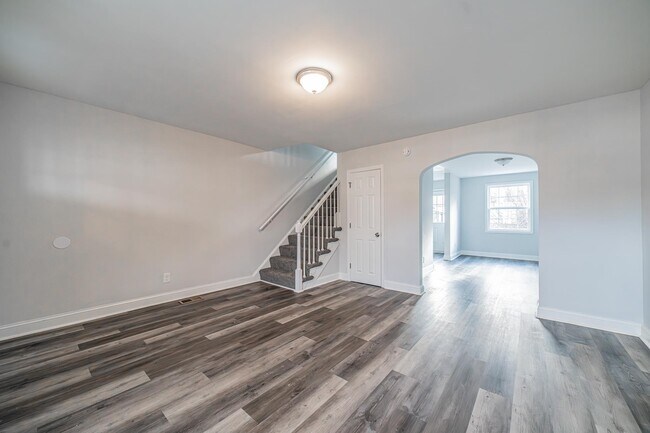 Building Photo - 1514 Barkley Ave