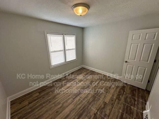 Building Photo - 2010 Bunker Ave