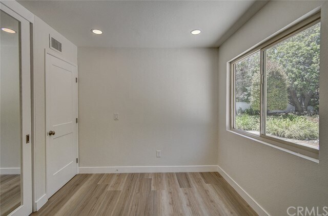 Building Photo - 1302 Cadena