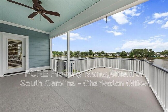 Building Photo - 1597 Rivertowne Country Club Dr