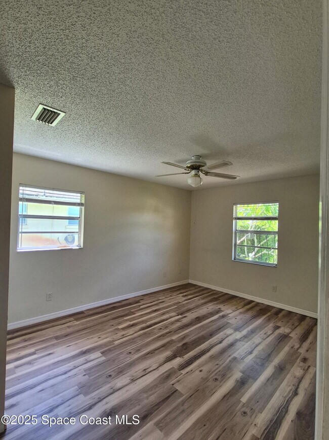 Building Photo - 3521 Cumberlin Ct